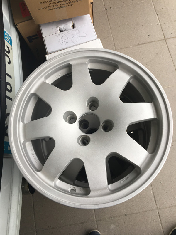 32EB243B-6F1E-4103-8CA6-F58AA2132590