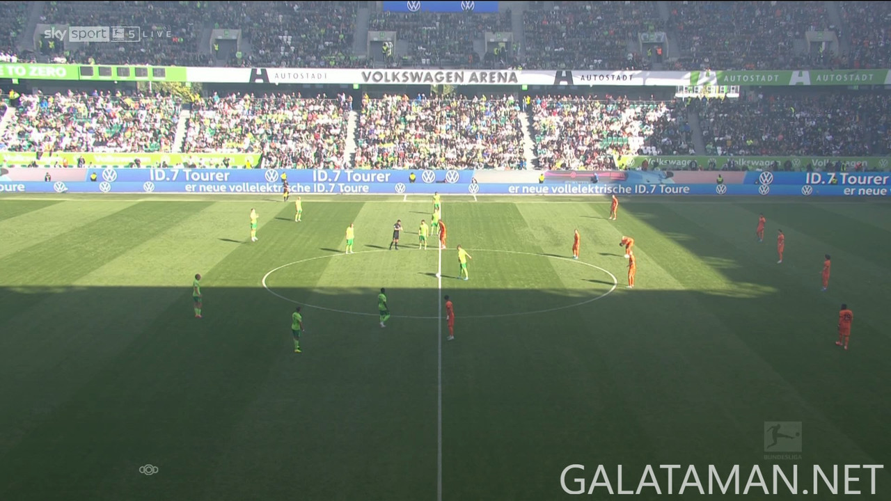 [Image: 09-14-15-10-07-Sky-Sport-Bundesliga-5-FH...49-095.jpg]