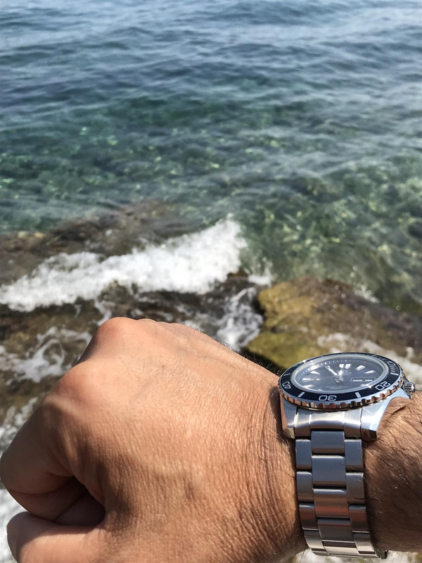 836E60AD-ED0B-4C0C-BE49-373E3753AF89