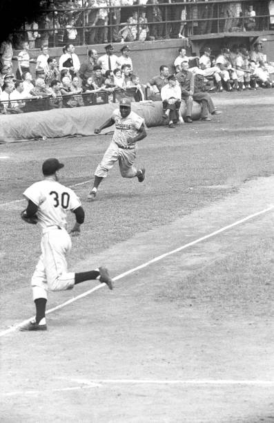 Jackie-Robinson-1.jpg