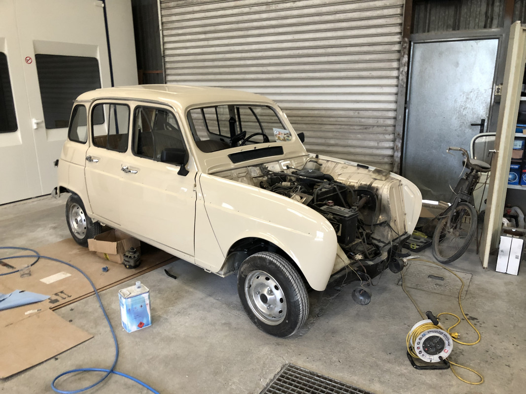 3B89FC22-13D4-4912-A90C-6101CF3BF778