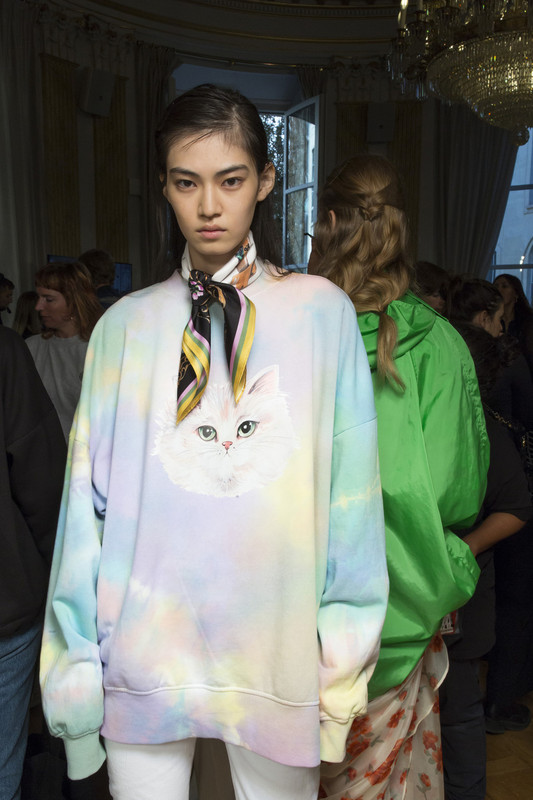 Paul Joe Spring 2019 Backstage y7CLmdUGUD2x