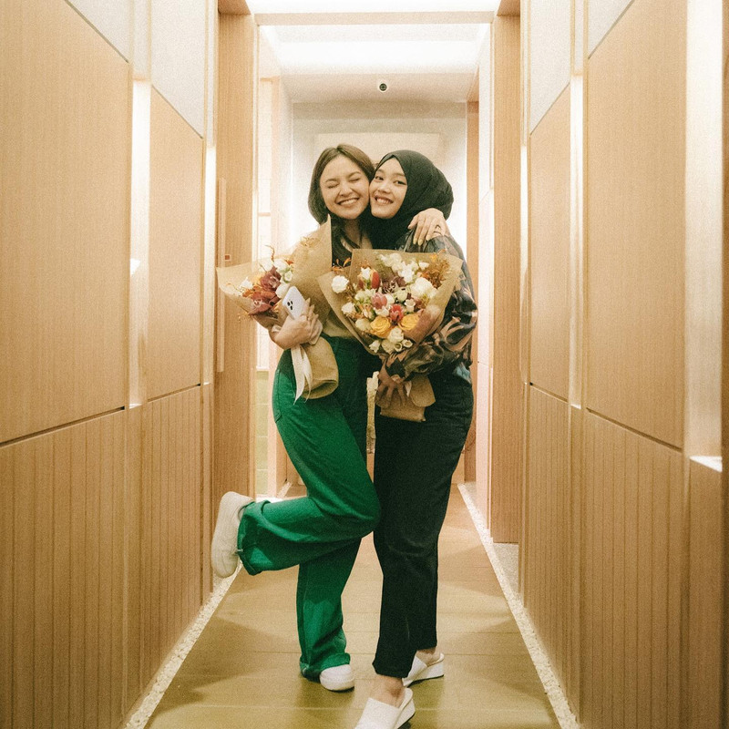 Mahalini dan Putri Delina