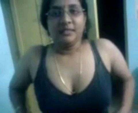 Tamil-Aunty-Pic-1.jpg