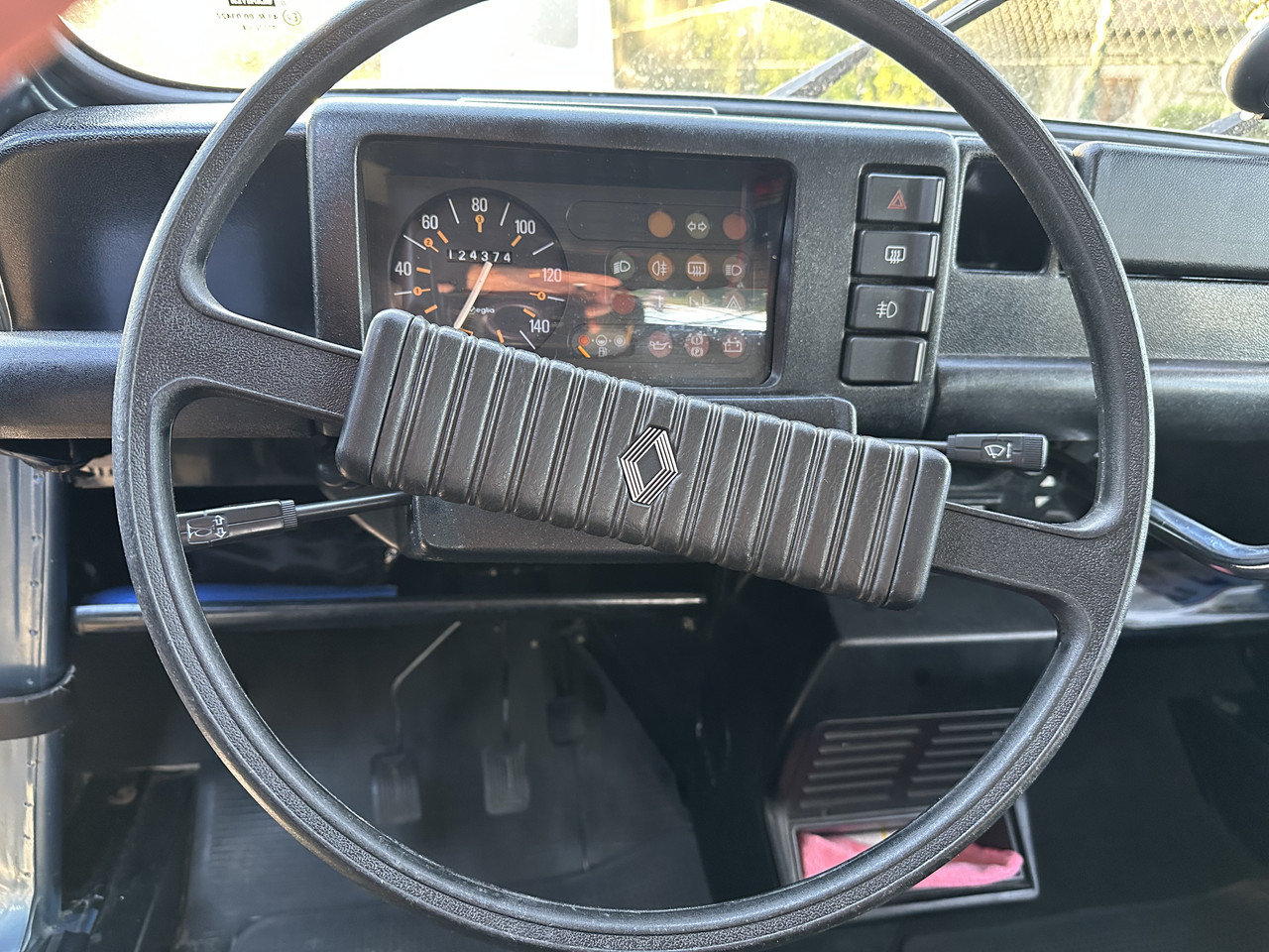 R4 Tableau de bord volant compteur