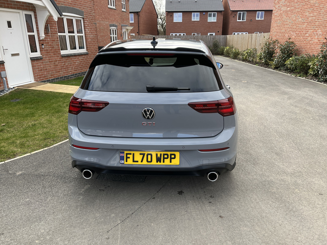 C6BDCDAB-8262-4DF8-9EEC-2E523E8E1EBD