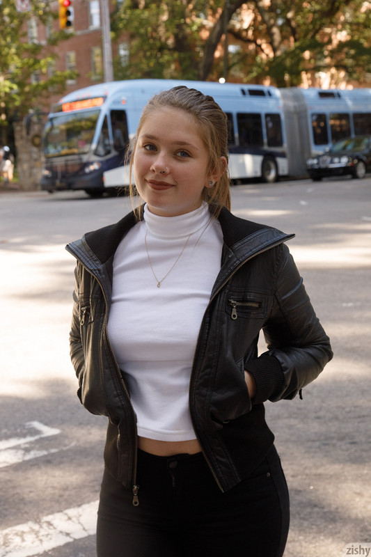 full_011_4198113028095336