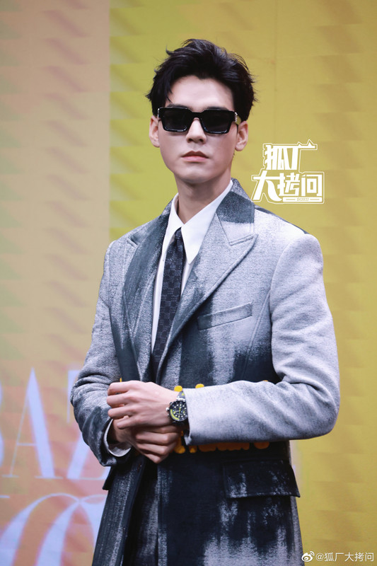 0077Ahqlly1hegkslhei0j323u35s1kz