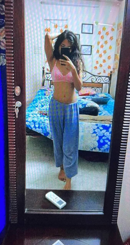 photo 6212759911695846577 y