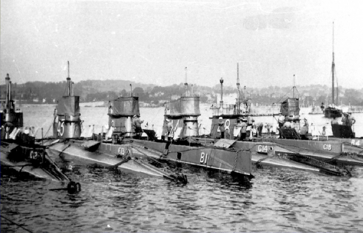 HMS B.1 в Тордее, 1912