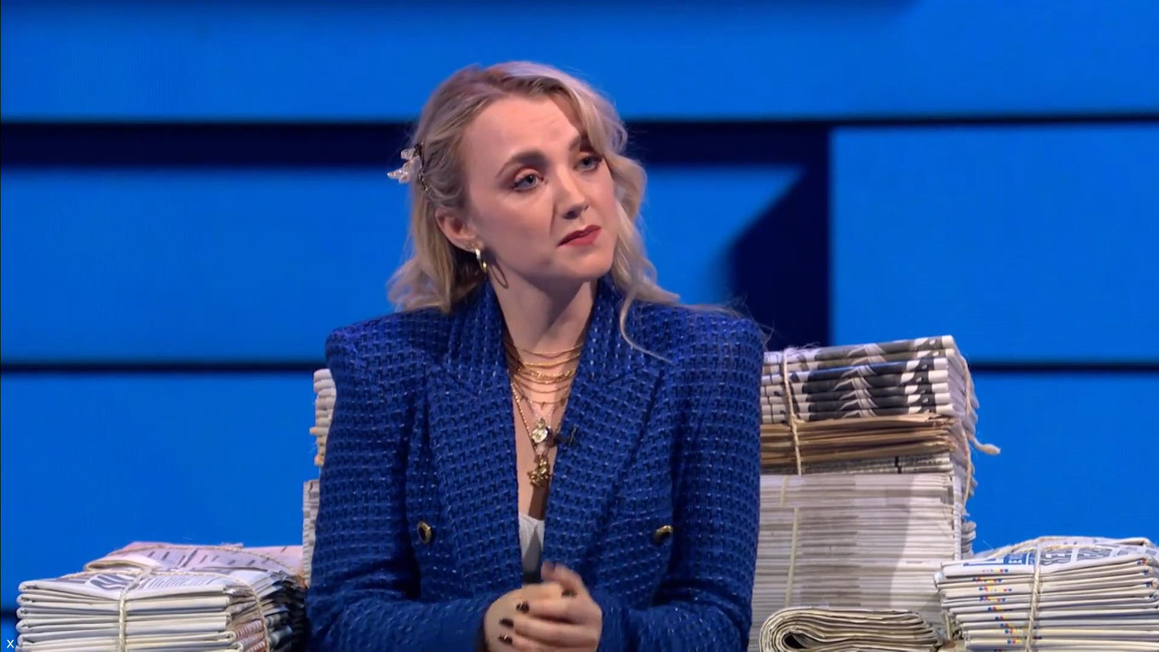 Evanna Lynch 041121.mp4_snapshot_00.58_[2021.11.04_23.52.08]