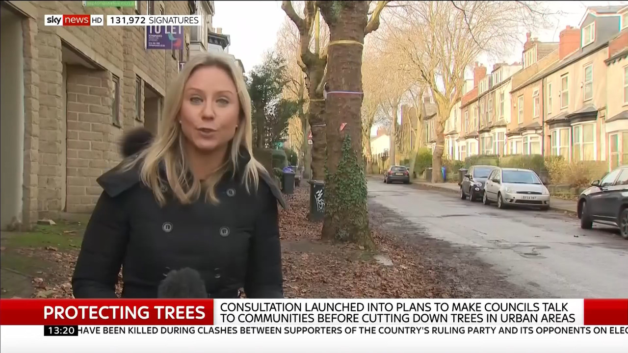 30 December - 13.00.00 - Sky News. Live coverage of main weekend