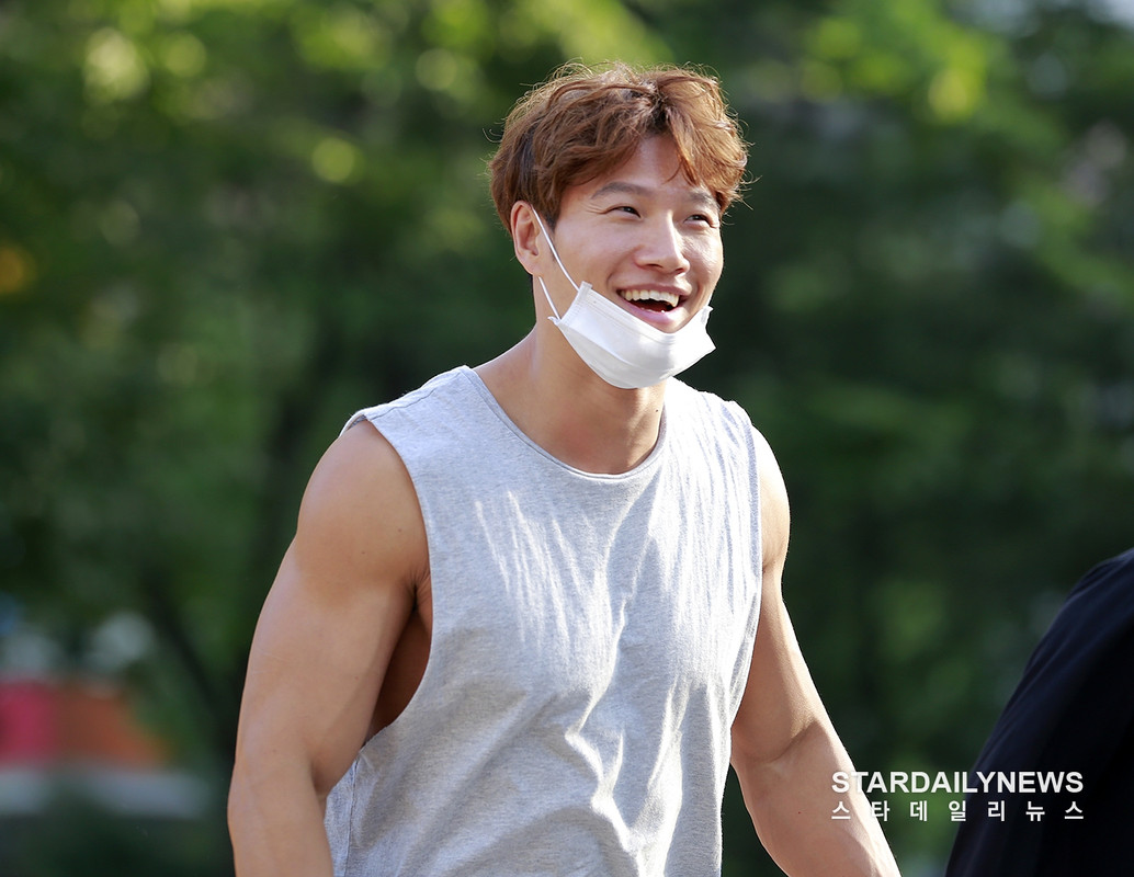 kim jongkook dedah masalah yang sering dihadapinya apabila bercinta