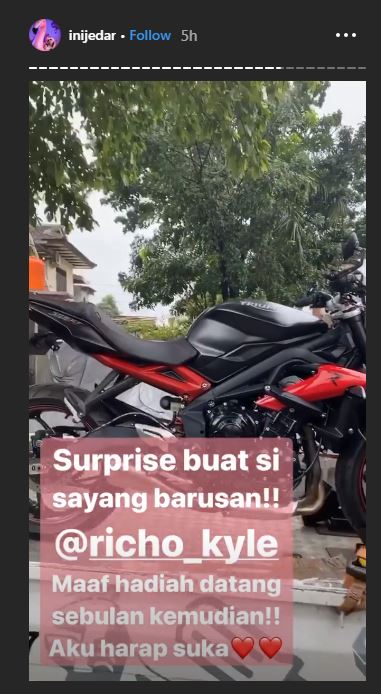 Kado Jessica Iskandar untuk Richard Kyle