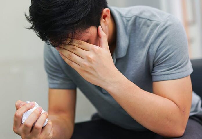 Thunderclap-Headache-25544-696x479