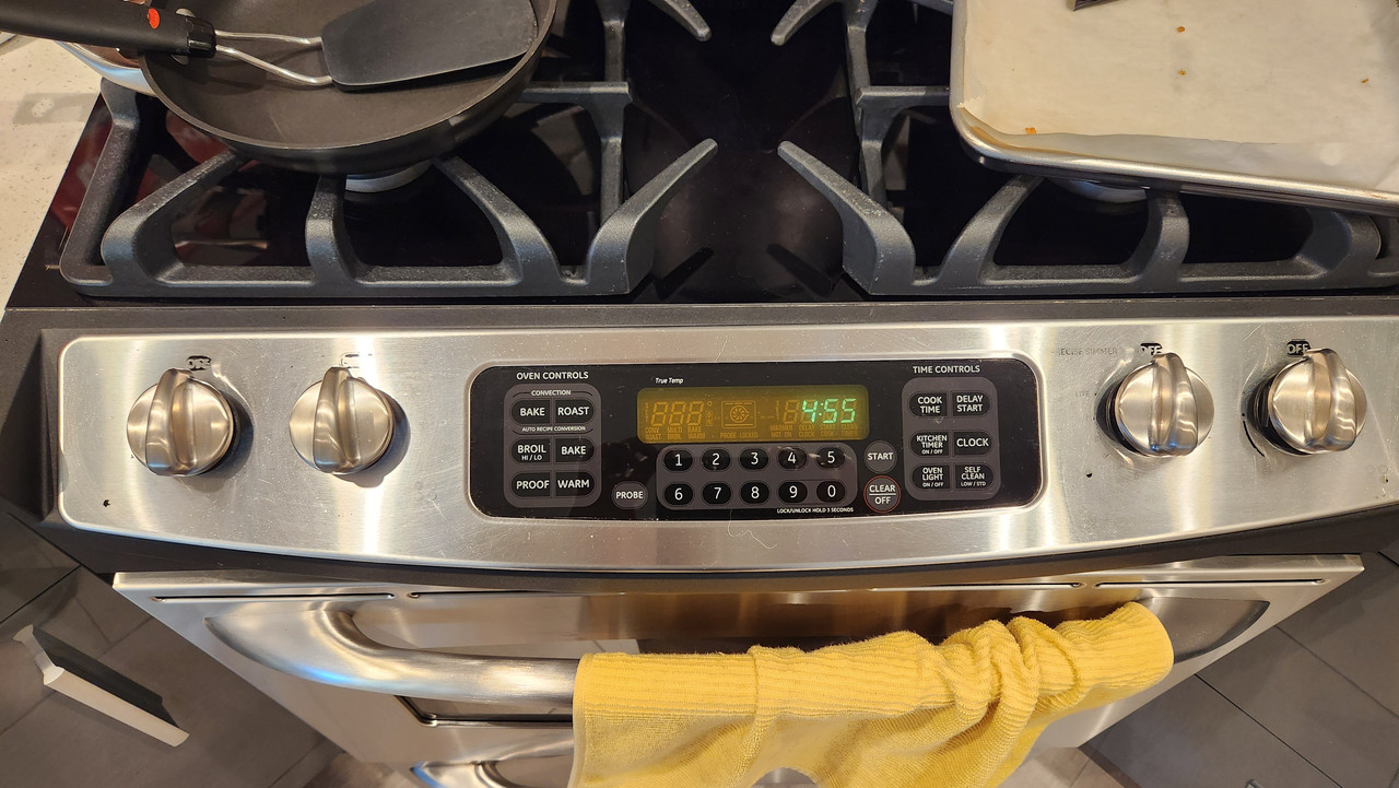 ge stove panel pic