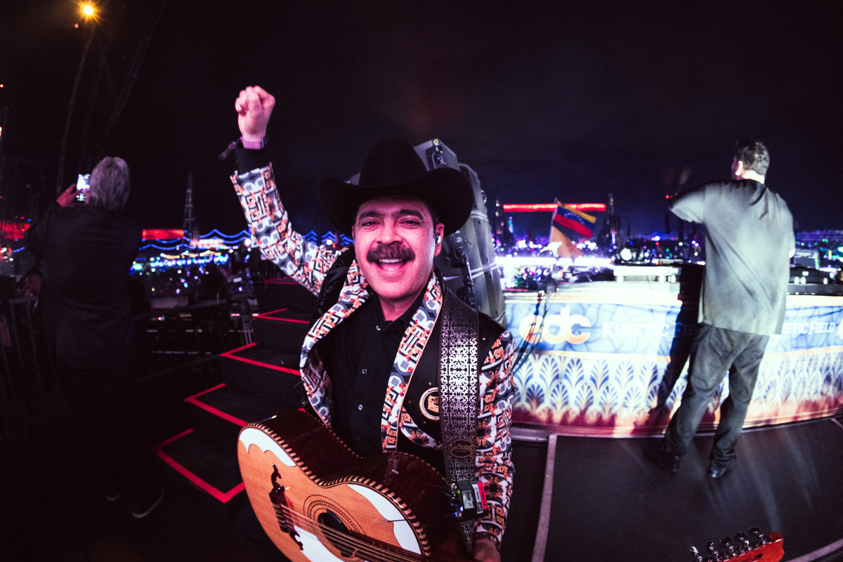 Deorro brings out Los Tucanes de Tijuana at EDC Las Vegas 2025