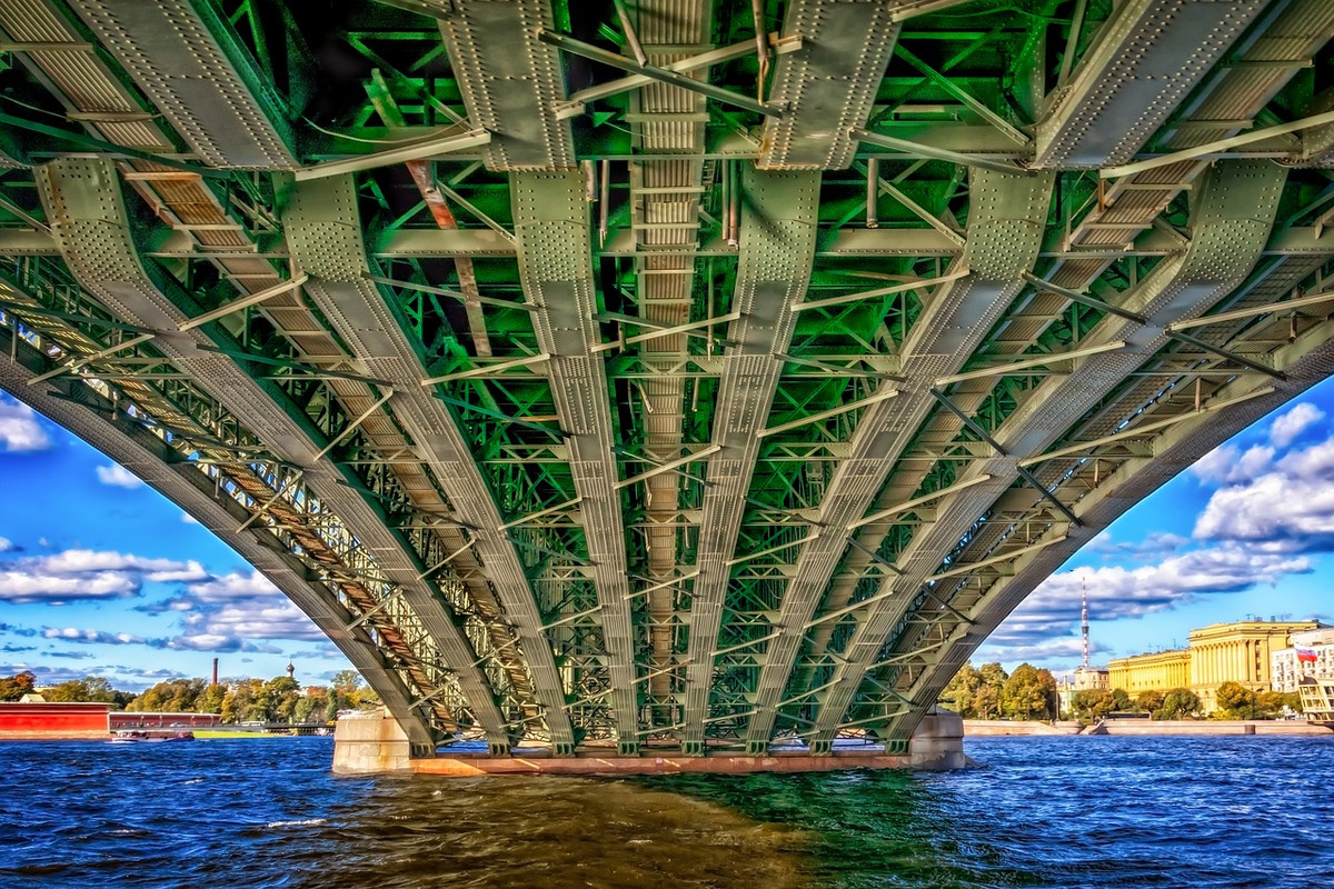 green-bridge-3729954-1280.jpg