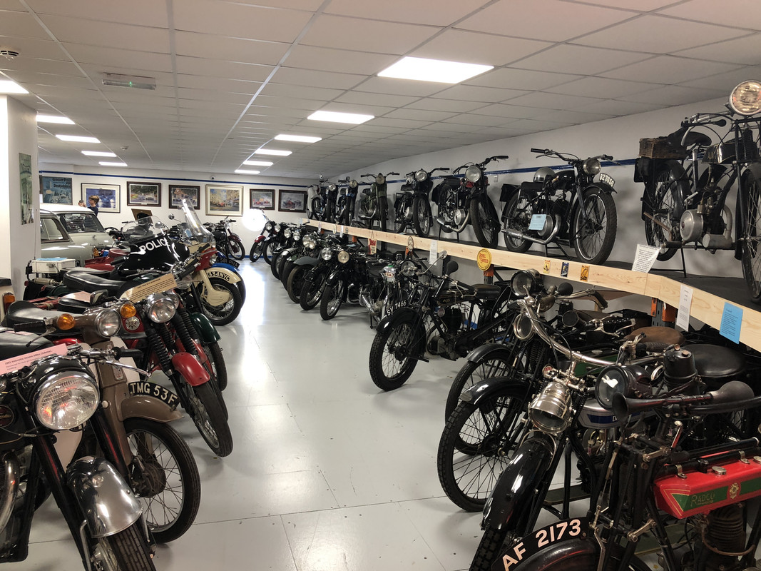 AAE35AD6-FC8B-4F48-B0F0-0BF41E622F4A