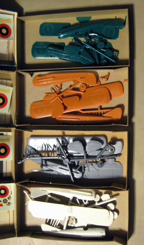 Hawk Spads color comp nat light