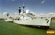 https://i.postimg.cc/nsByygpM/HMS-Newcastle-HMS-Cardiff.jpg