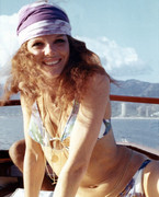 samantha-eggar-b26