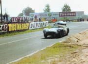 24 HEURES DU MANS YEAR BY YEAR PART ONE 1923-1969 - Page 49 60lm07-A-Martin-DBR1-300-R-Salvadori-J-Clark-4