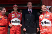 Temporada 2001 de Fórmula 1 - Pagina 2 F1-spanish-gp-2001-jean-todt-michael-schumacher-the-king-juan-carlos-and-rubens-barrichell
