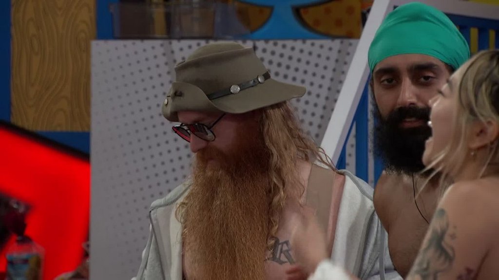 [Image: ej26la3ymb6l.jpg]