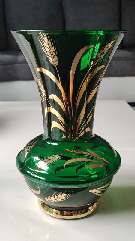 green-monaco-vase.jpg