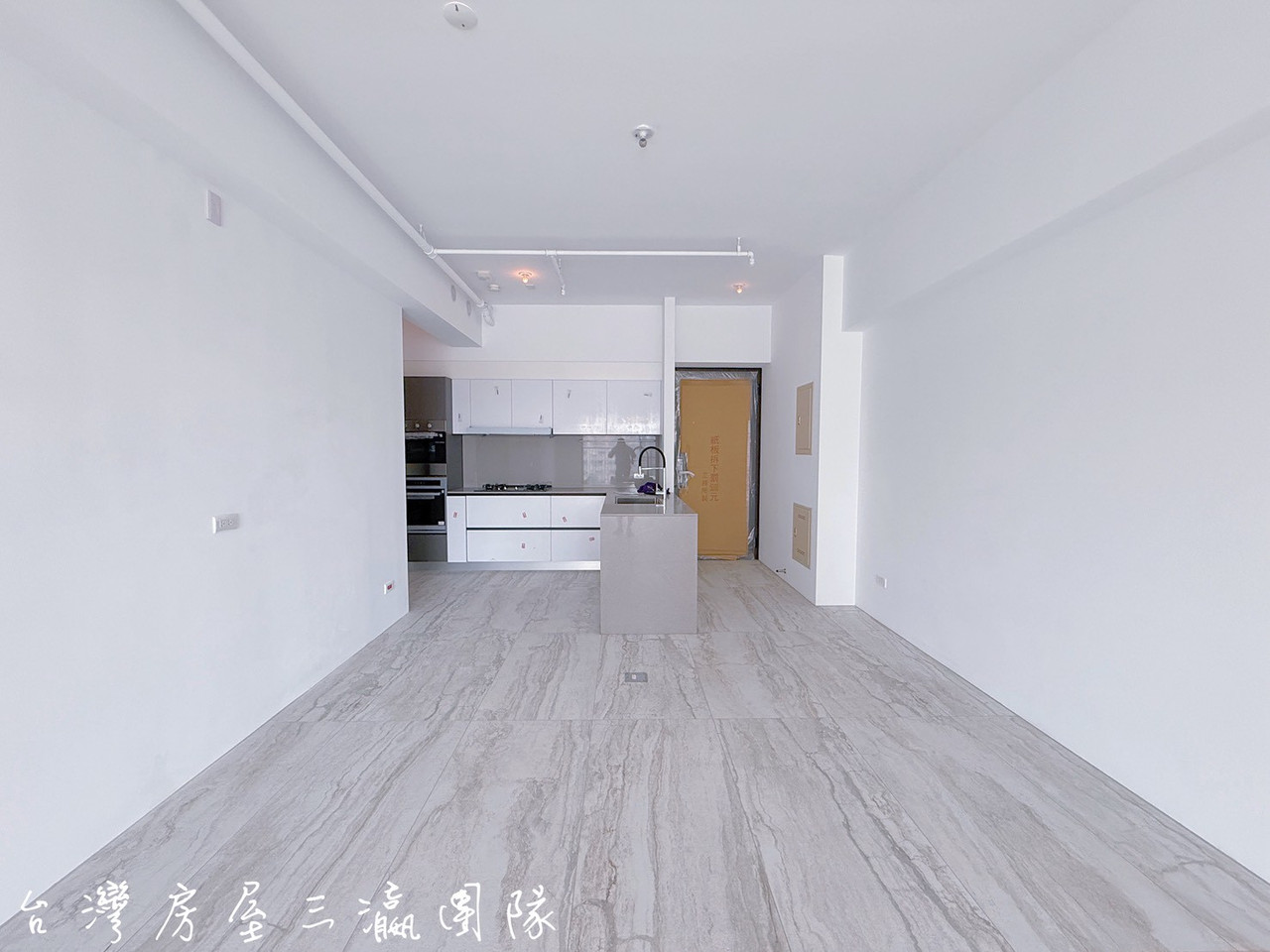 LINE ALBUM 一彎綠 12B3) 260328 20