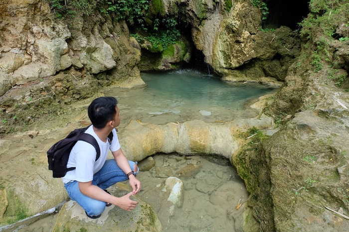 Kondisi kolam Taman Sungai Mudal ketika musim kemarau.
