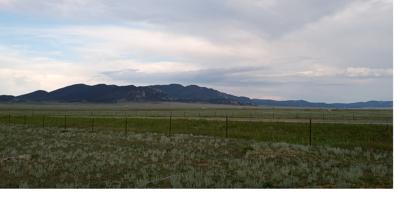[Image: looking-South-West-Fromthe-Bottom-Ofthe-...s-Colo.png]