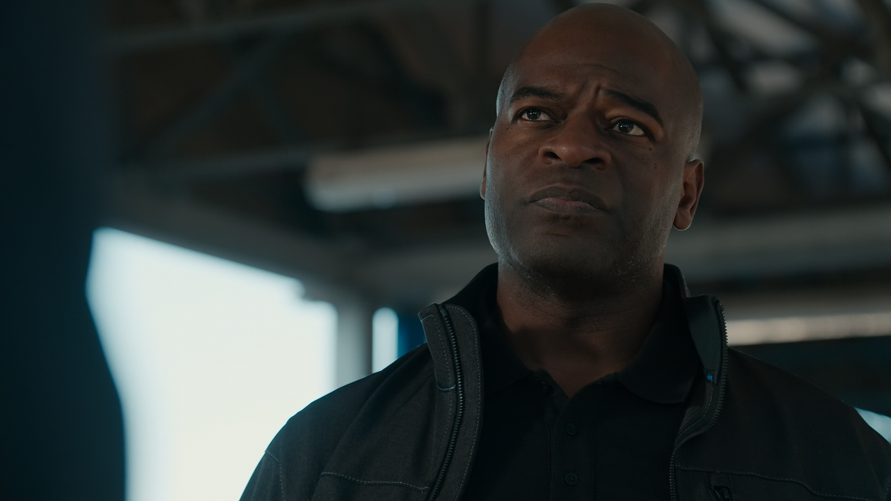 The.Blacklist.S10E07.The.Freelancer.(2).1080p.10bit.AMZN.WEB-DL.DDP5.1.HEVC-Vyndros.mkv_snapshot_07.