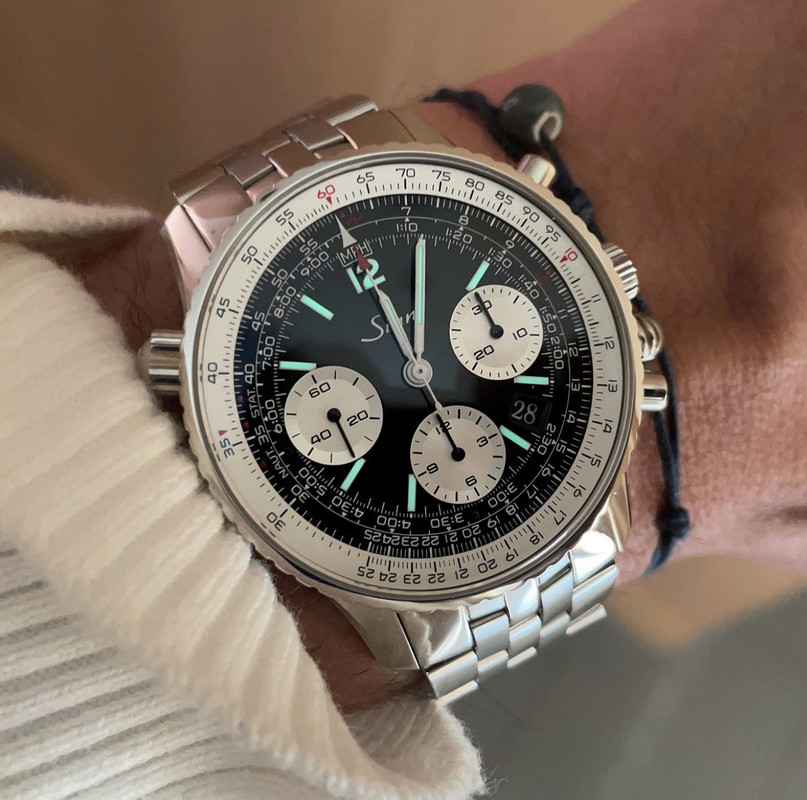 2559ED42-CD4B-4A42-BC5B-EEB1CC835237