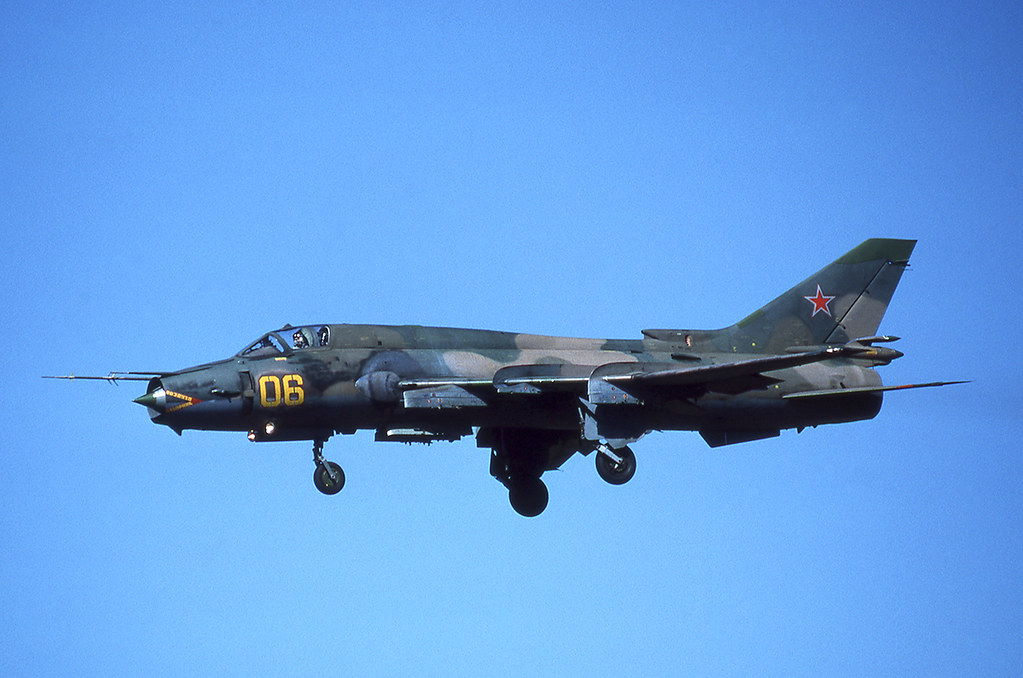 20 GvAPIB Su-17M4 06 yellow_15206_1993