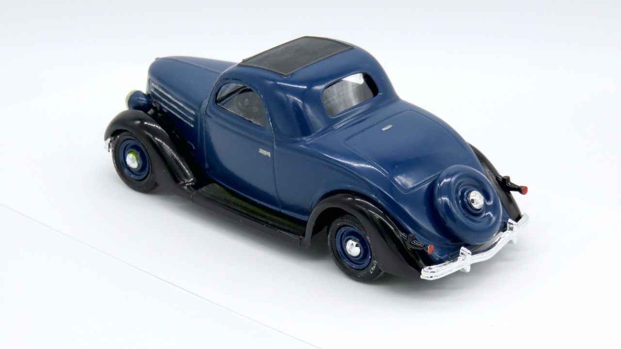 AMT 1936 Ford Coupe, 1/43 IMG-1907