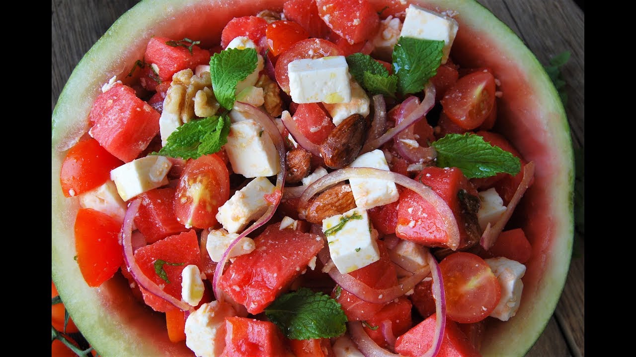 Ensalada fresca de sandía y durazno con queso vegano ¡Receta saludable!