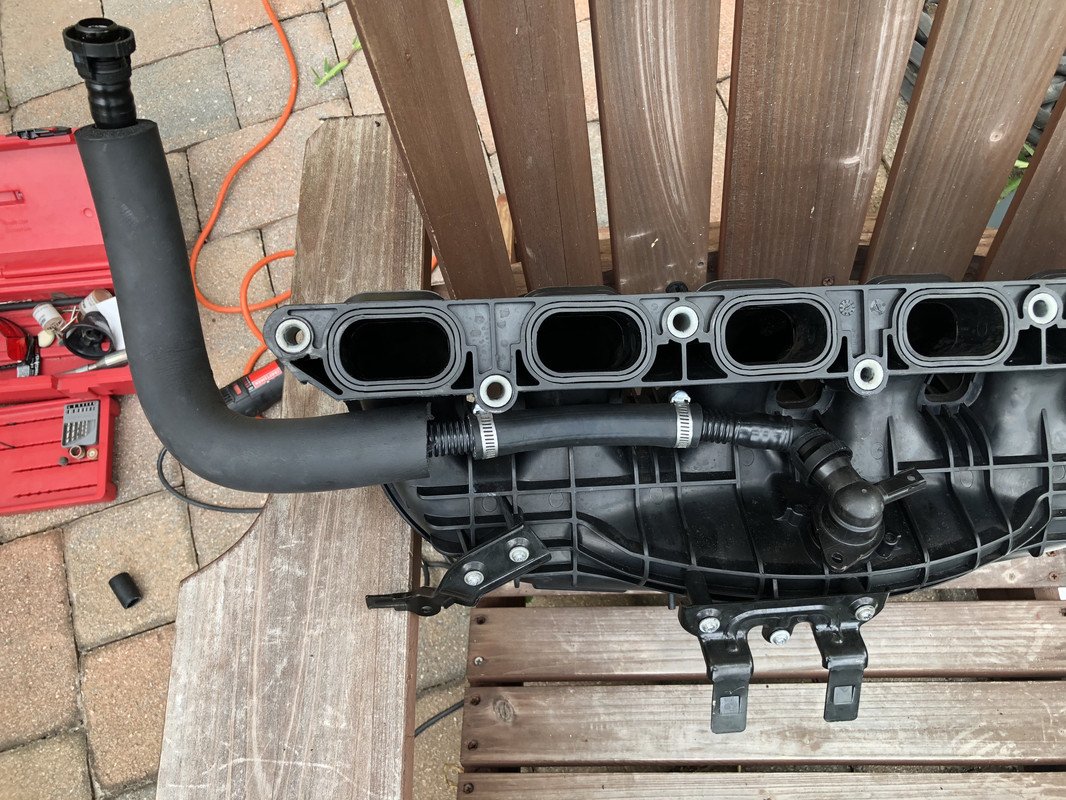 D31E18AB-18C3-439C-A180-F4AF21980BA4