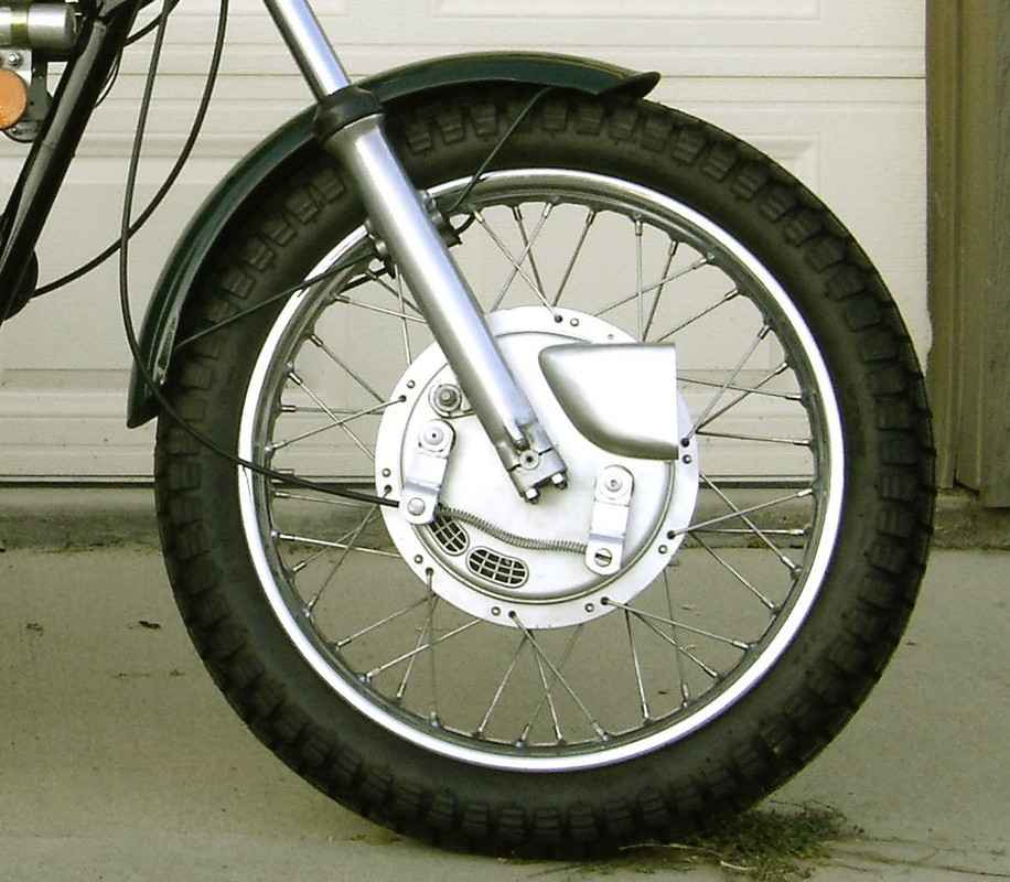 Street Tracker right side front wheel