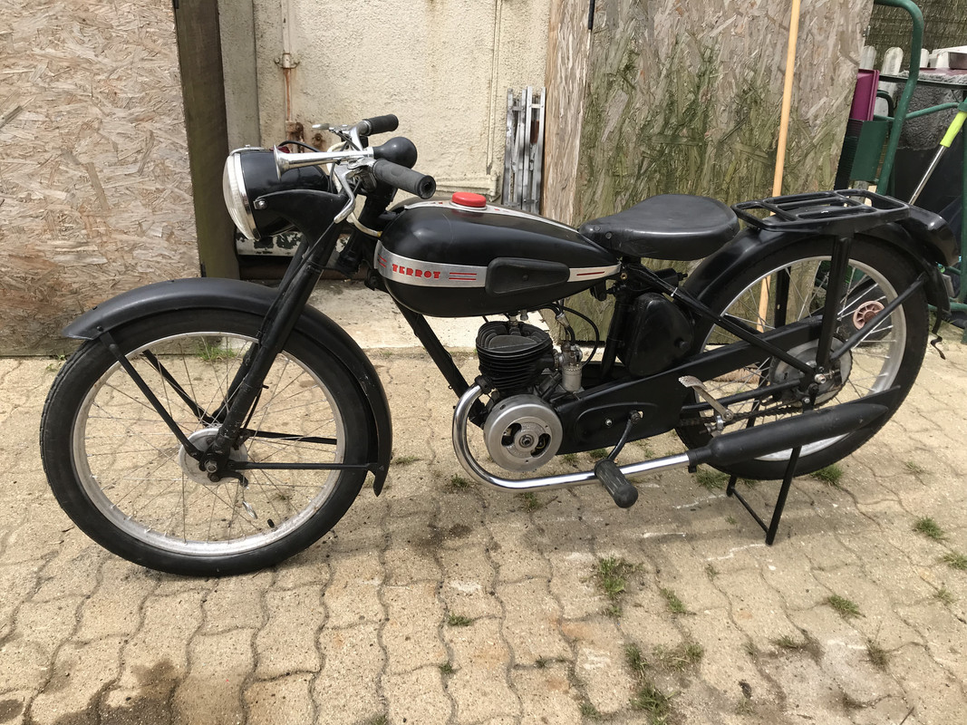 B7FE0AD7-04E9-4D5C-9F3B-5891BC463DC8