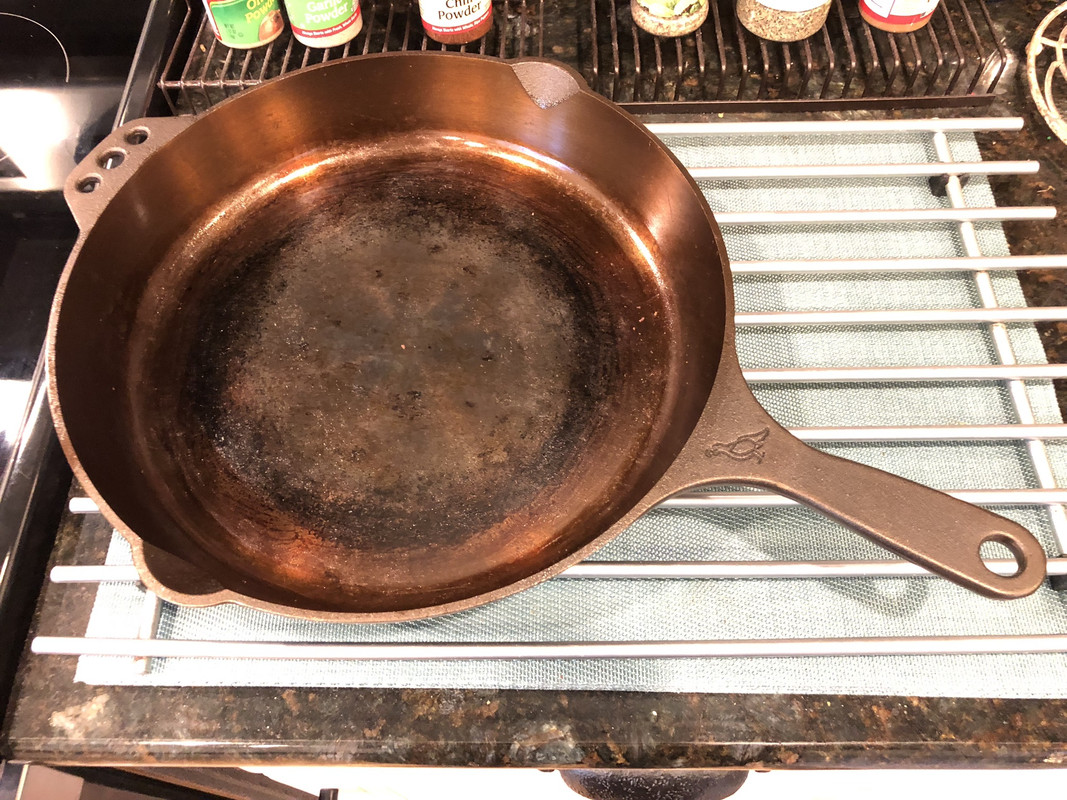 Smithey's Mini Cast-Iron Skillet Has Made Cooking for Myself Way More  Exciting
