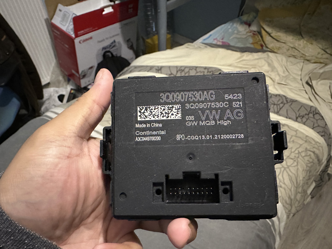 2F3448D3-EEB6-4DFF-99A7-E24B64878644