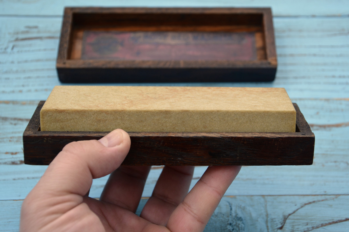 AC11F056-2503-4081-8E1F-73522BEAF7B6