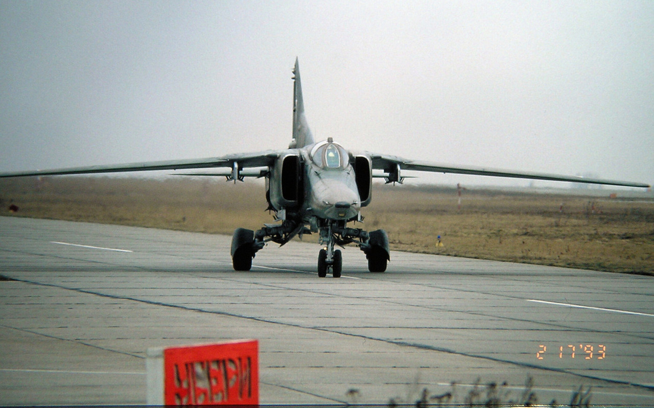 296 APIB Mig-27M 14 Red_83712545796 (4)