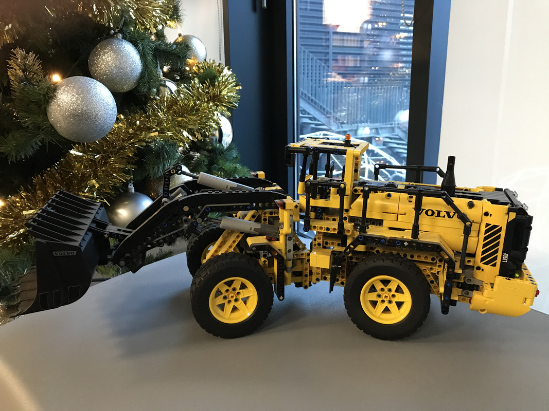 B2127574-39AF-446B-8EEE-8E39F3363ABD