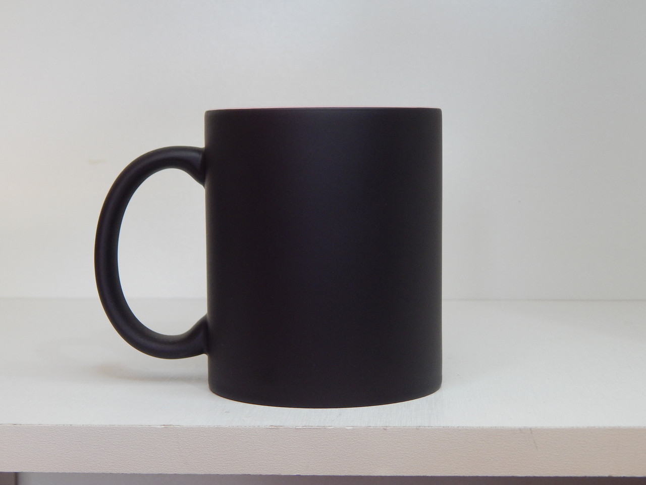 Caneca mágica com brilho Preta