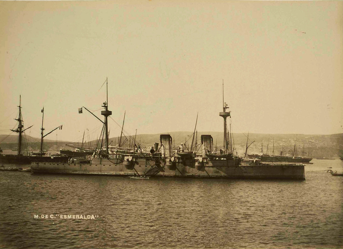 https://i.postimg.cc/nzJj47cQ/Esmeralda-1.jpg