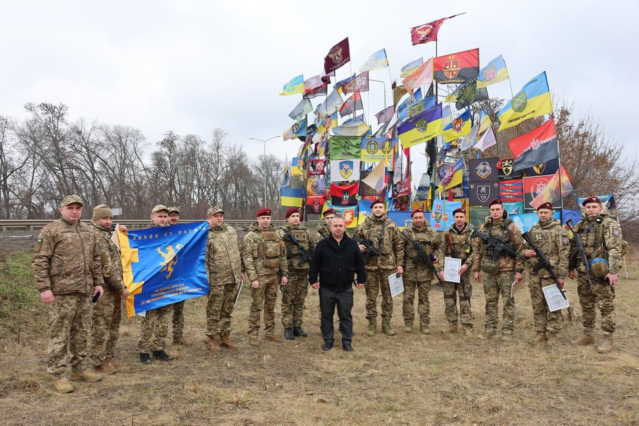 Воїнів, які захищають Сумську громаду, відзначили у День Збройних Сил України