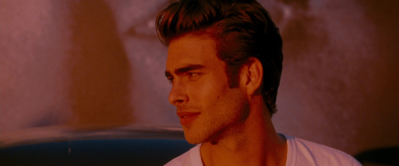 A Single Man (2009).mkv_snapshot_00.45.59_[2018.02.08_16.22.49]